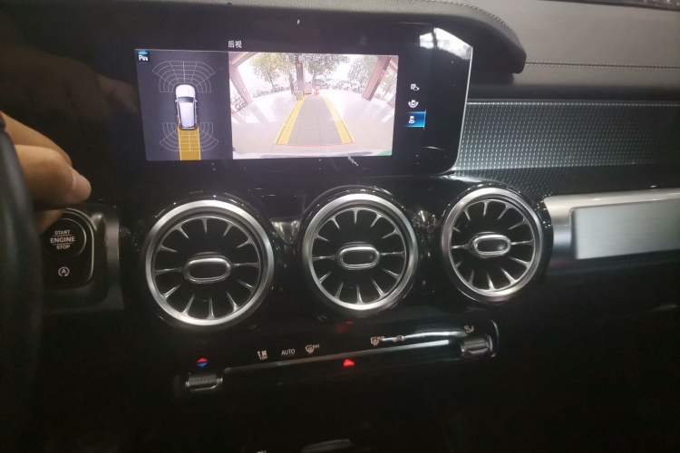 Used Mercedes-Benz GLB 2020 Facelift GLB 200 Fashion Edition
