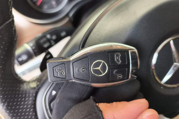 Used Mercedes-Benz V-Class 2020 V 260 L Long-wheelbase Luxury Edition