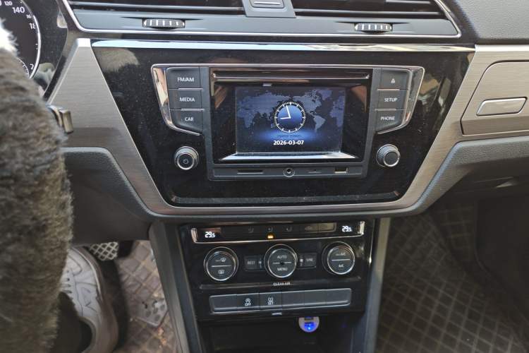 Used Volkswagen Touran 2018 Volkswagen Touran L 280TSI DSG Style Edition 7 Seats China V Emission Standard Audio And AC Panel