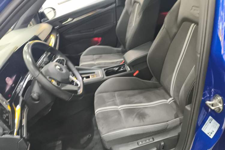 Used Volkswagen Golf 2023 Facelift 280TSI DSG R-Line Lite