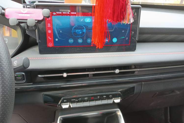 Used Wuling Alvez 2022 1.5T CVT Trendy & Cool Edition
