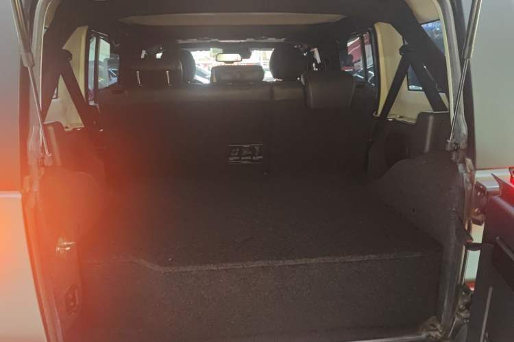 Used BAIC Off-Road BJ40 2021 2.0T Automatic Four-Wheel Drive Ring the Tower Champion Edition