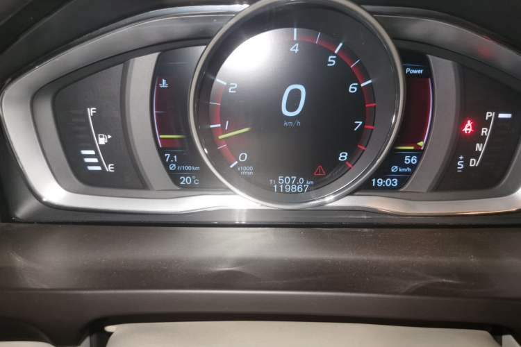 Used Volvo S60 2015 S60L T5 Intelligent Drive Edition Odometer Close Up