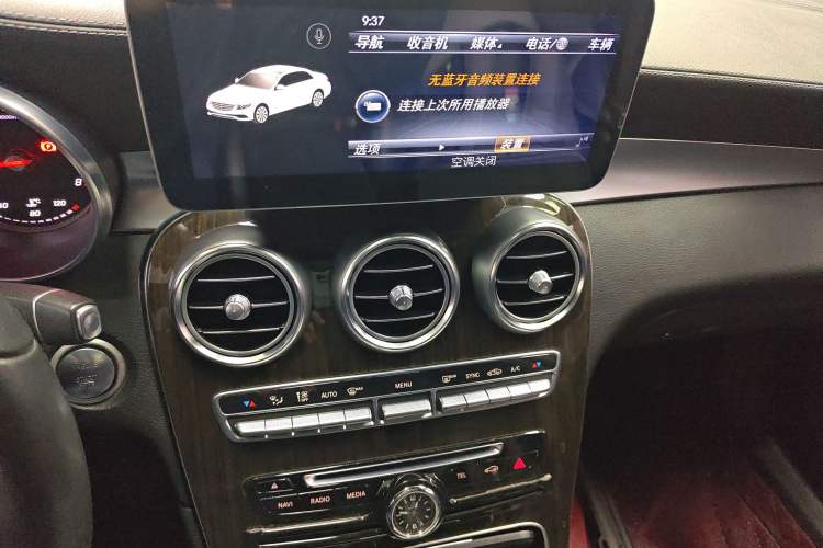 Used Mercedes-Benz GLC 2016 GLC 260 4MATIC Luxury Model Audio And AC Panel