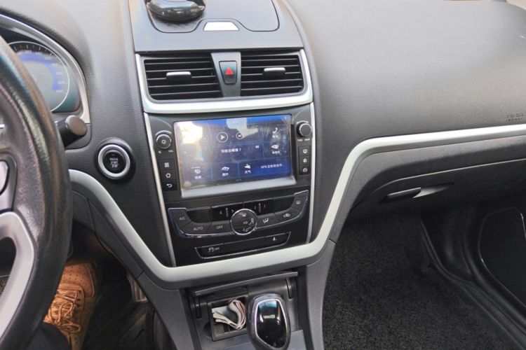 Used Geely Auto Emgrand 2016 Sedan 1.5L CVT Upward Version