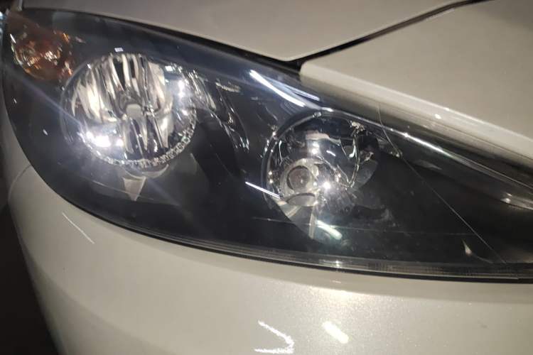 Used Peugeot 308 2012 1.6L Automatic YouShang Model Right Front Headlight