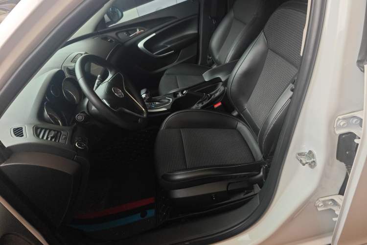 Used Buick Regal 2015 1.6T Leading Technology Model
