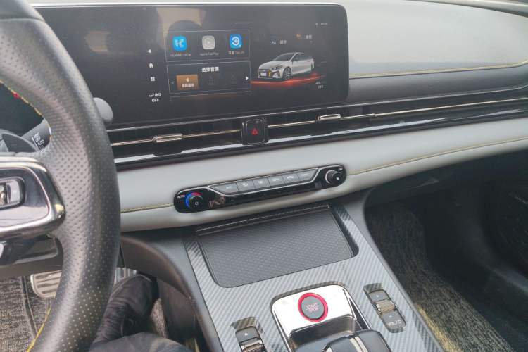 Used GAC Trumpchi EMPOW 2021 270T DCT J15 Version Audio And AC Panel