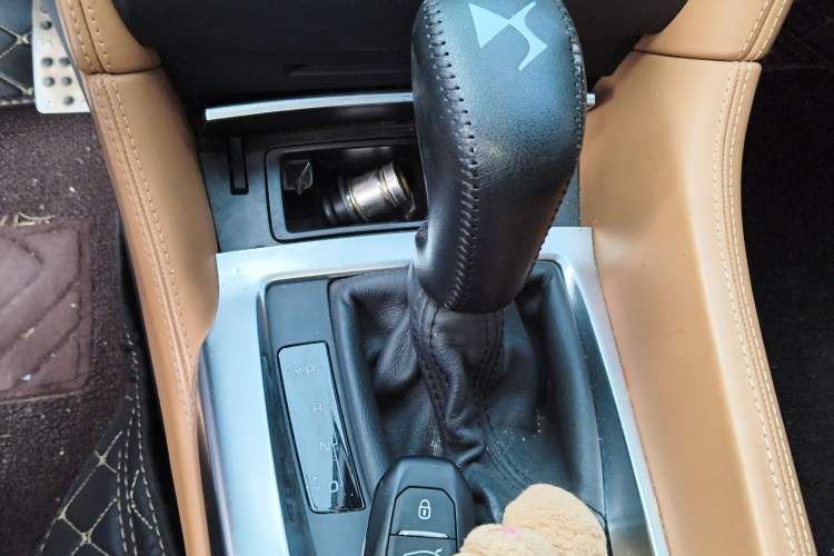 Used DS 6 2014 1.6T Prestige Edition THP160
