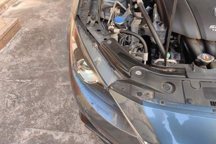 Used Mazda 3 Axela 2014 Sedan 1.5L Manual Comfort Model Right Front Headlight