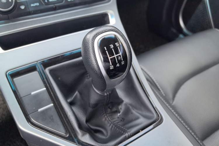 Used Geely Auto Vision S1 2018 1.5L Manual FENGXING Model
