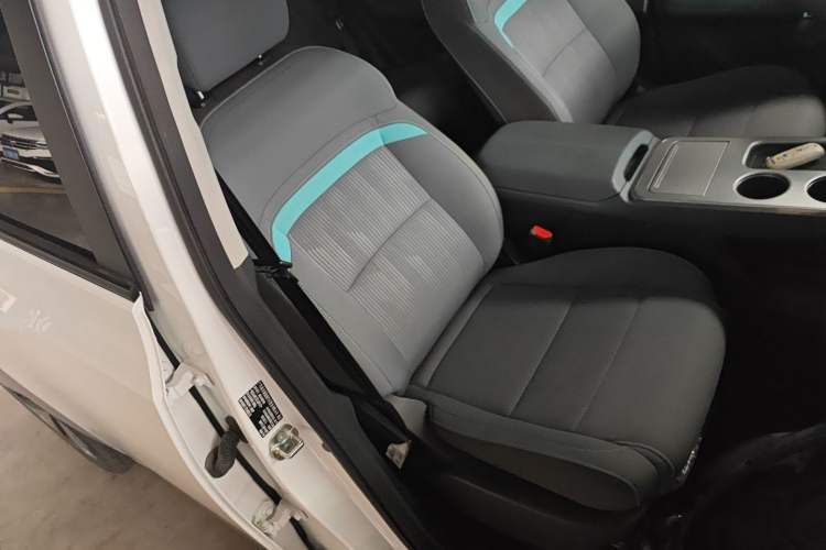 Used AION Y 2024 Younger