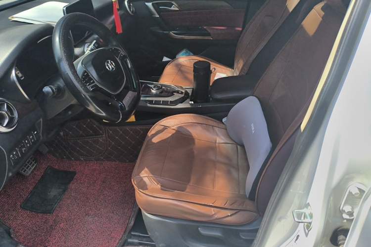 Used BAIC Beijing EU5 2018 R550 Smart Trend Edition
