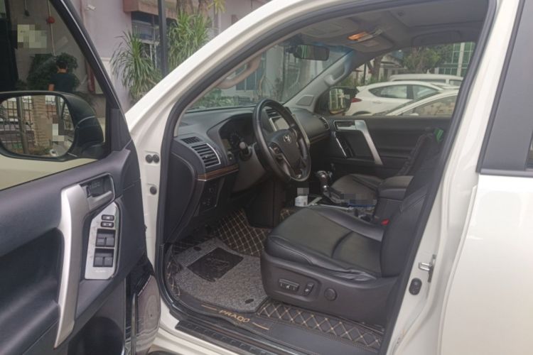 Used Toyota Prado 2018 3.5L Automatic TX
