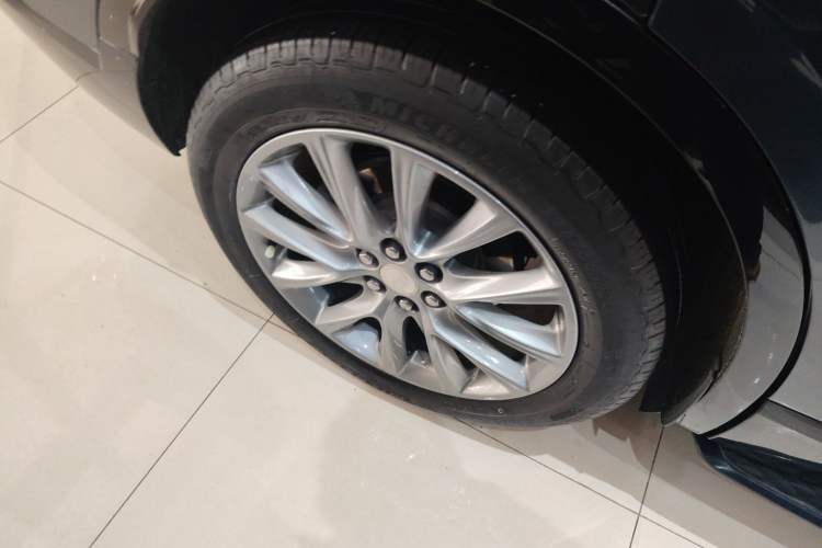 Used Buick Enclave 2020 28T Two-Wheel Drive Prestige Version