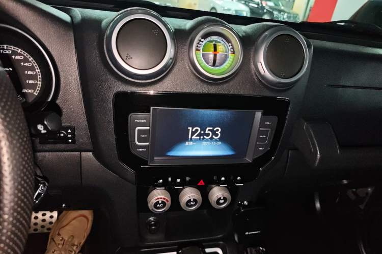 Used BAIC Off-Road BJ40 2016 40L 2.3T Automatic All-Wheel Drive Premium Edition