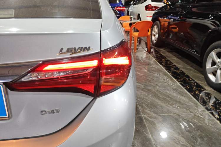 Used Toyota Levin 2017 Revised 185T CVT Elite Edition China V Standard Right Rear Taillight