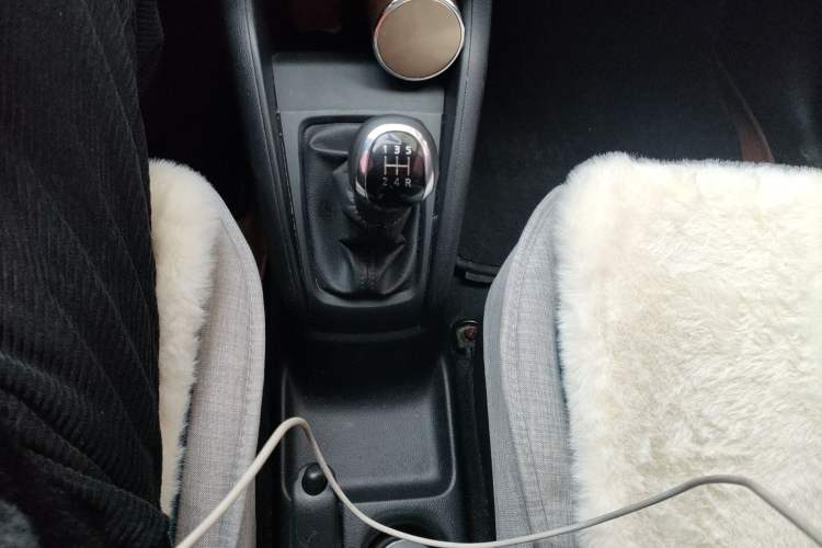 Used Nissan Kicks 2021 1.5L XE Manual Cool Edition