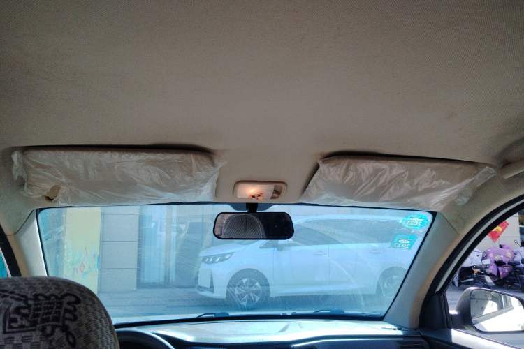 Used Wuling Hongguang V 2019 1.5L Jingqu Version China VI LAR
