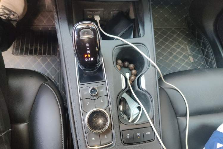 Used Cadillac XT4 2018 28T Two-Wheel Drive Leading Version
