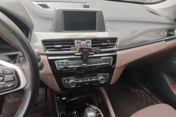 Used BMW X1 2019 sDrive18Li Premium Edition