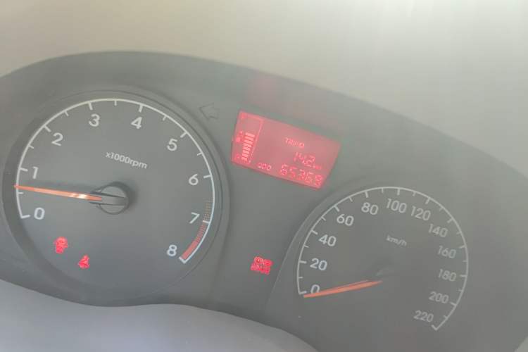 Used Hyundai Verna (older generation) 2010 Sedan 1.4L Manual Comfort GS