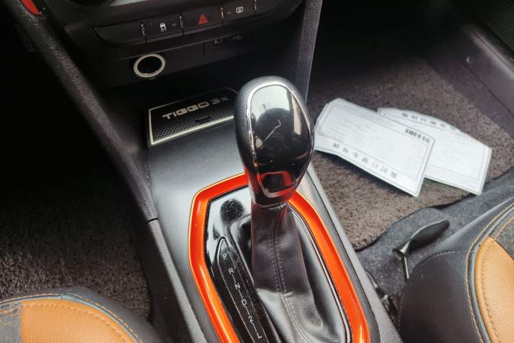 Used Chery Tiggo 3X 2017 1.5L Automatic Fashion Edition Gear Lever