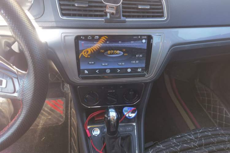 Used Volkswagen Lavida 2017 1.6L Automatic Comfort Edition
