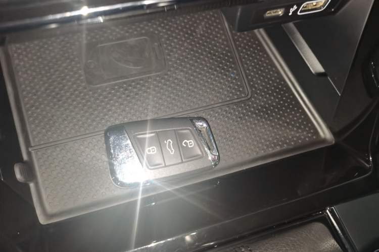 Used Volkswagen Passat 2023 Restyled 330TSI Starry Luxury Edition Vehicle Key