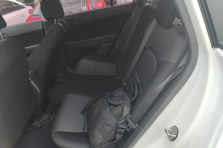 Used Hyundai ix25 2015 1.6L Manual Two-Wheel Drive Fashionable GS Model
