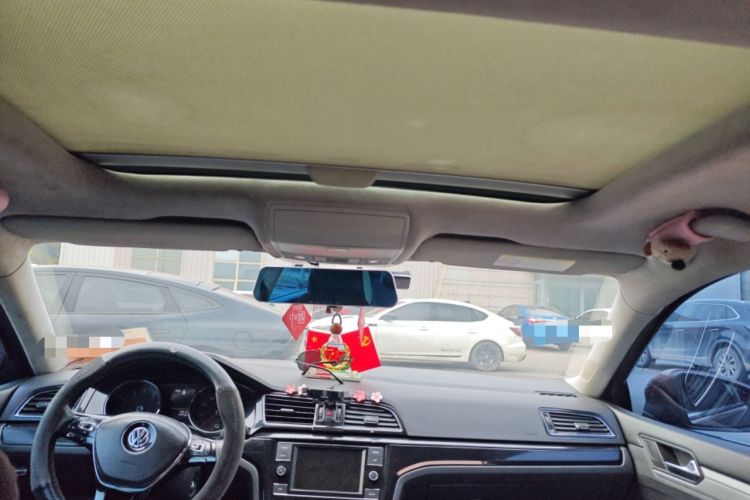 Used Volkswagen Lamando 2017 230TSI DSG Fashion Edition
