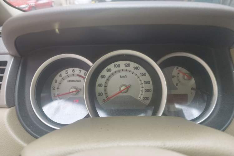 Used Nissan Tiida Sedan 2008 1.6L Manual Fashion Edition Instrument Cluster