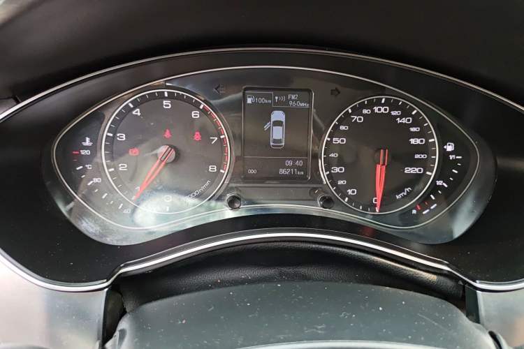 Used Zotye Z700 2018 Z700H 1.8T Manual Luxury Edition Instrument Cluster