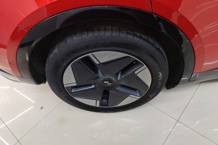 Used ONVO L60 2024 60 kWh Rear-Drive Version Exterior 5