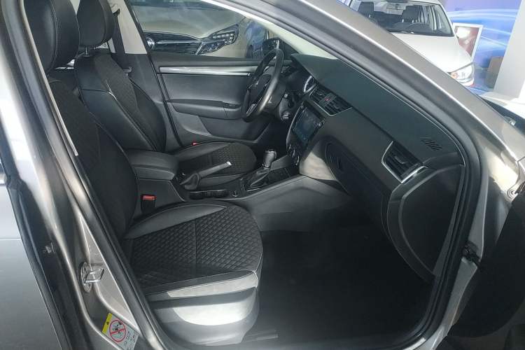 Used Skoda Octavia 2018 Station Wagon TSI230 DSG Luxury Edition
