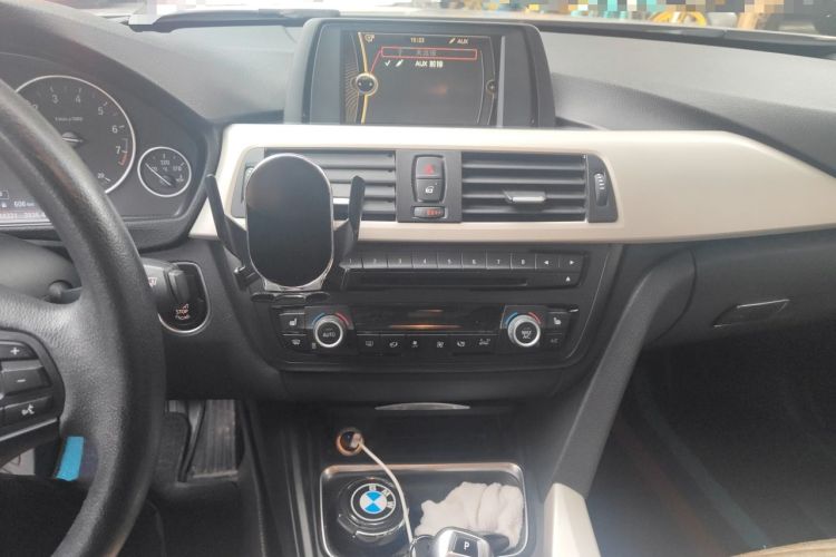 Used BMW 3 Series 2014 320i Sport Edition
