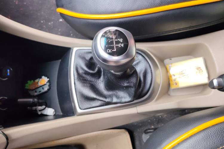 Used Hyundai Verna (older generation) 2014 1.4L Manual Smart GLS Trim