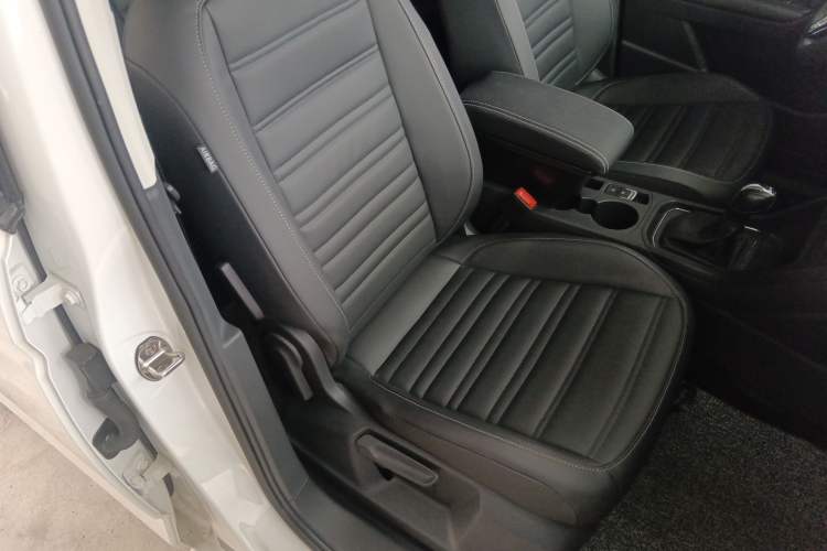 Used Volkswagen Touran 2021 Volkswagen Touran L 280TSI DSG Style Edition 7 Seats
