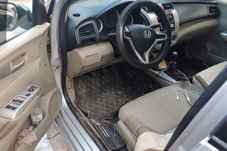 Used Honda City Classic 2011 1.5L Manual Elite Edition Driver Seat