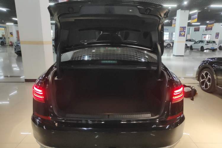 Used Volkswagen Passat 2023 Revised 380TSI Luxury Edition
