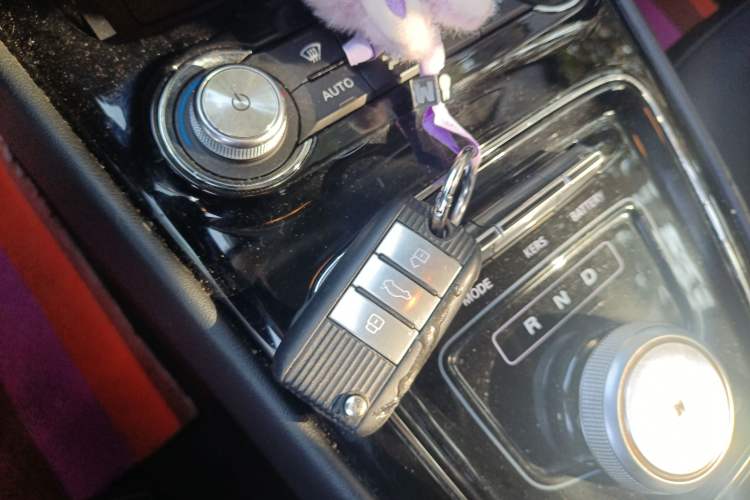 Used Roewe Ei5 2018 Internet Luxury Edition
