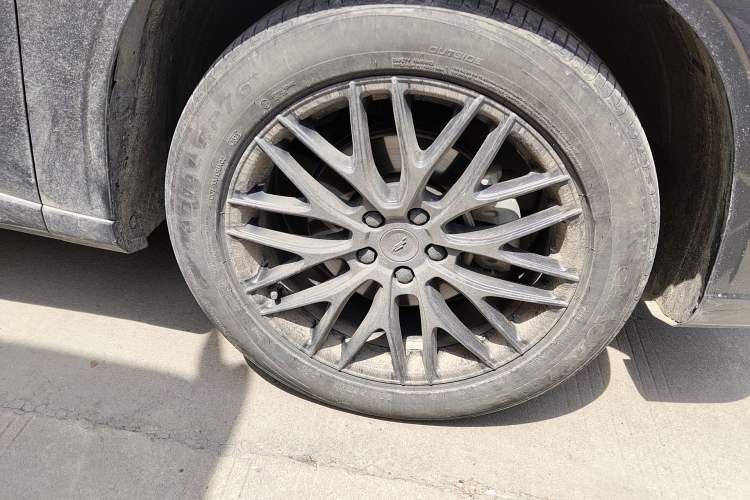 Used CHANGAN OSHAN Z6 2023 Blue Whale 1.5T DCT Luxury Model Exterior 7