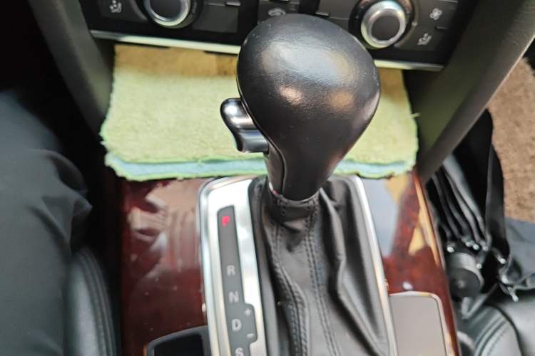 Used Audi A6L 2011 2.0 TFSI Automatic Standard Edition
