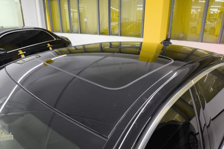 Used BMW 5 Series 2021 525Li Luxury Package Roof