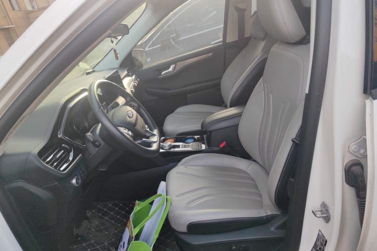 Used Ford Escape 2020 EcoBoost 245 Two-Wheel-Drive Comfort Edition
