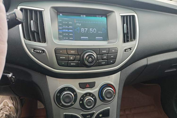 Used Cowin C3R 2015 1.5L AMT Gold Diamond Edition
