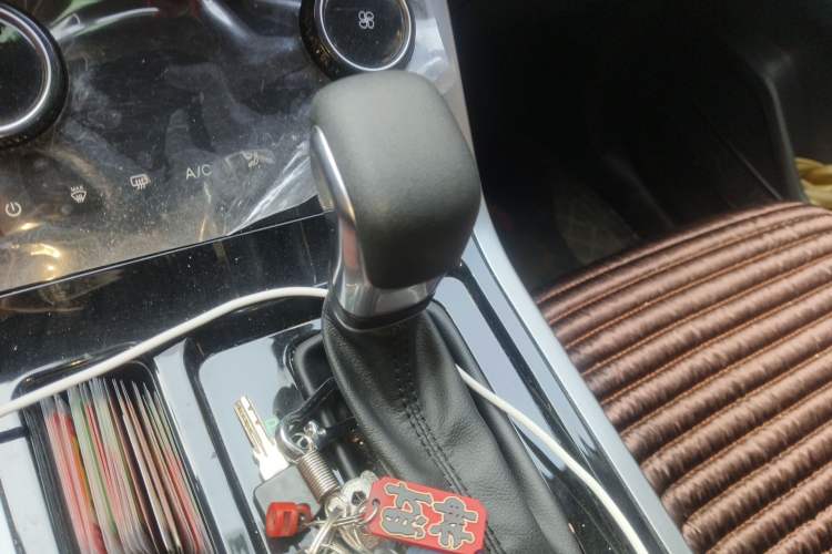 Used Chery Tiggo 5x 2021 Superhero Edition 1.5L CVT Luxury Model Gear Lever