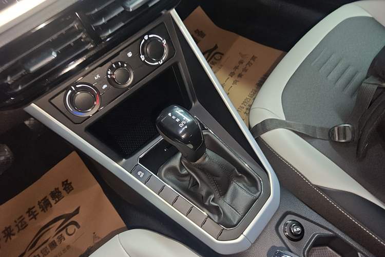 Used Volkswagen Polo 2019 Plus 1.5L Automatic Colorful Technology Edition Gear Lever