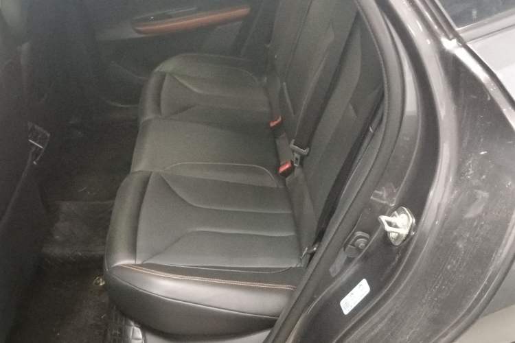 Used CHANGAN UNI-V 2025 1.5T 500Bar High-Energy Version Left Rear Seat