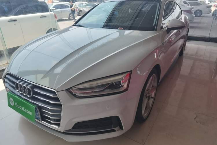 Used Audi A5 2017 Sportback 40 TFSI Fashion Model Guazi used car, China used car export, Used car for sale, Used cars, Cheapest cars for sale